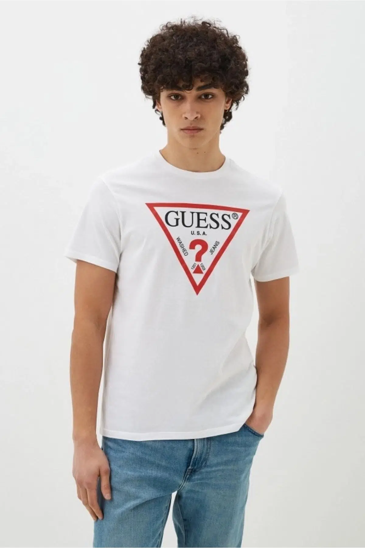 GUESS Erkek Marka Logolu Pamuklu Günlük Kullanıma Uygun T-Shirt M2GI68KBA60-G011 - SİYAH