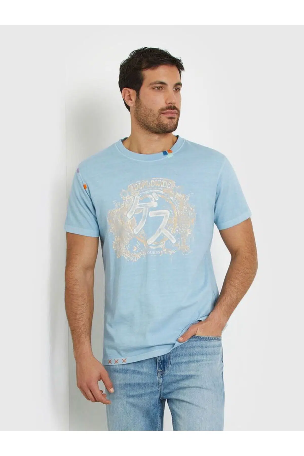 GUESS Erkek Açık Mavi Baskılı Bisiklet Yaka Pamuklu Kısa Kollu T-Shirt M4GI22K8FQ4 - MAVİ