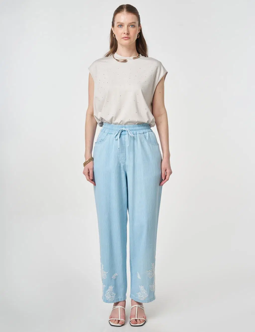 KAYRA Yıkamalı Paçası Nakış İşlemeli Denim Pantolon 79023 - KARMA
