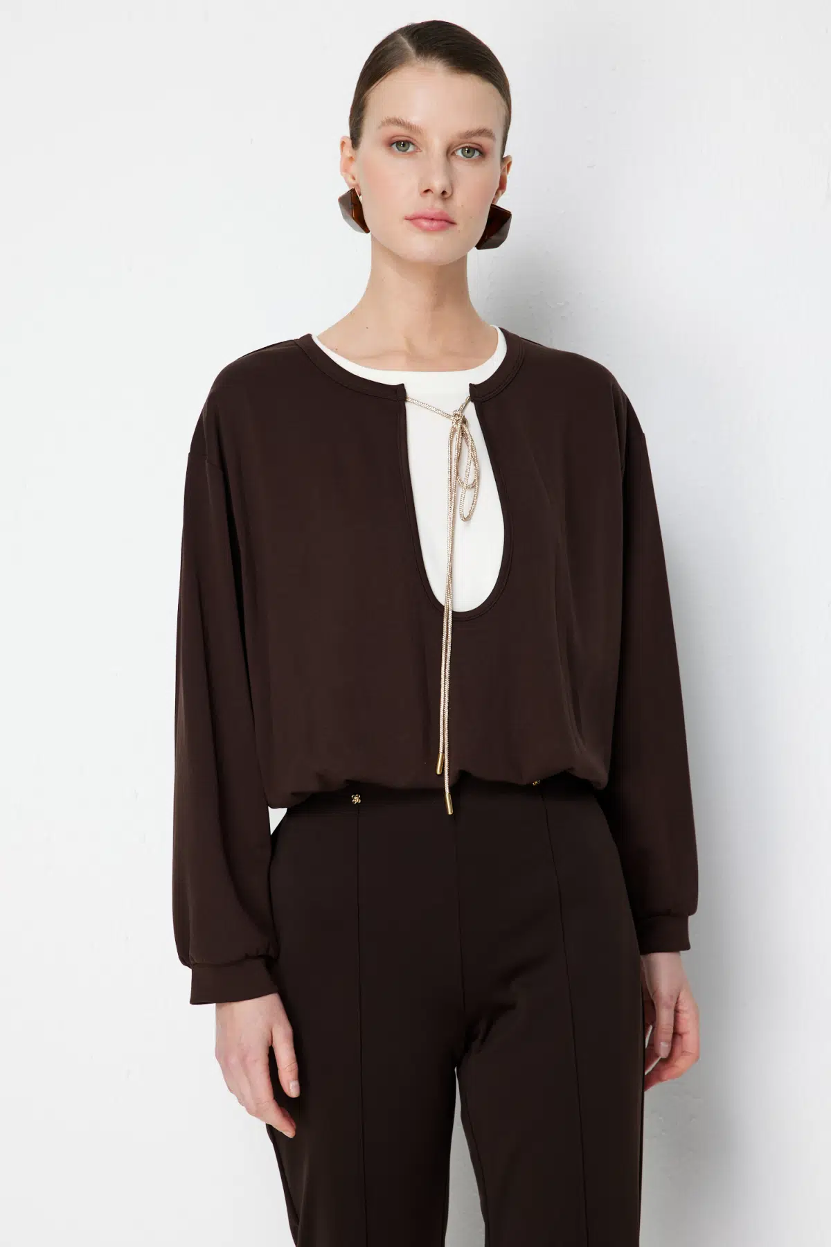 ON TRİKO Beli Lastikli Zincirli Crop Sweat 76329 - KAHVE